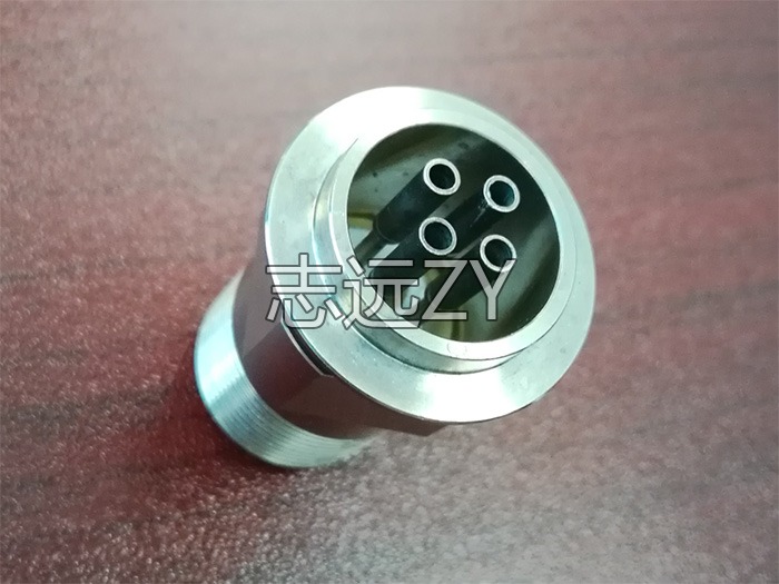气氛烧结炉性能特征：一体双层炉壳、氧化铝炉膛与内循环水冷集成